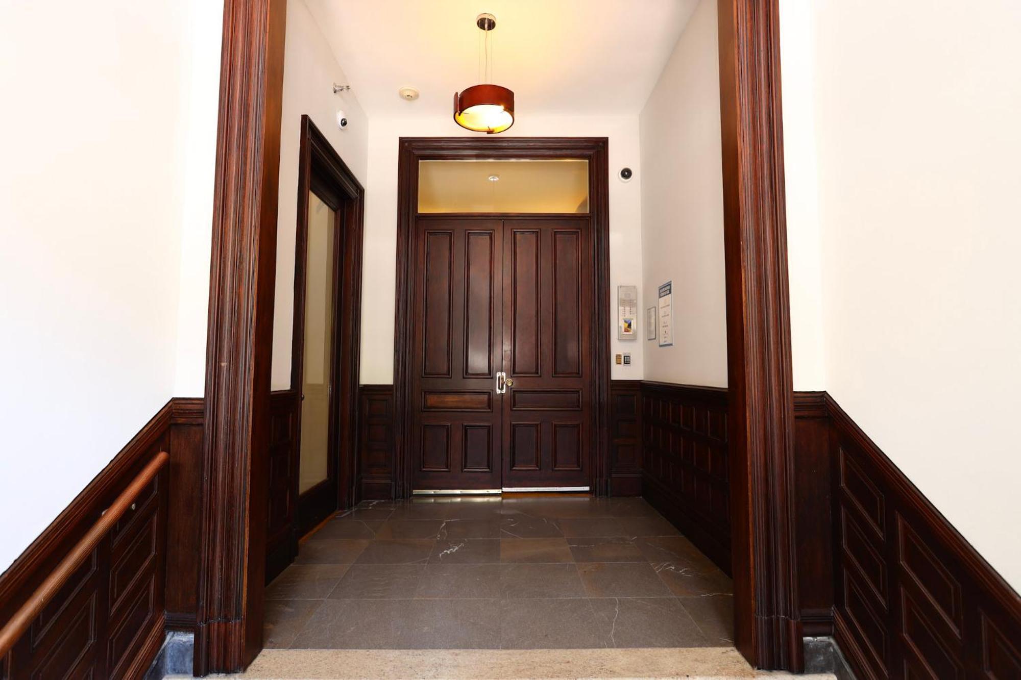 Stylish Newbury Street Studio, #11 波士顿 外观 照片