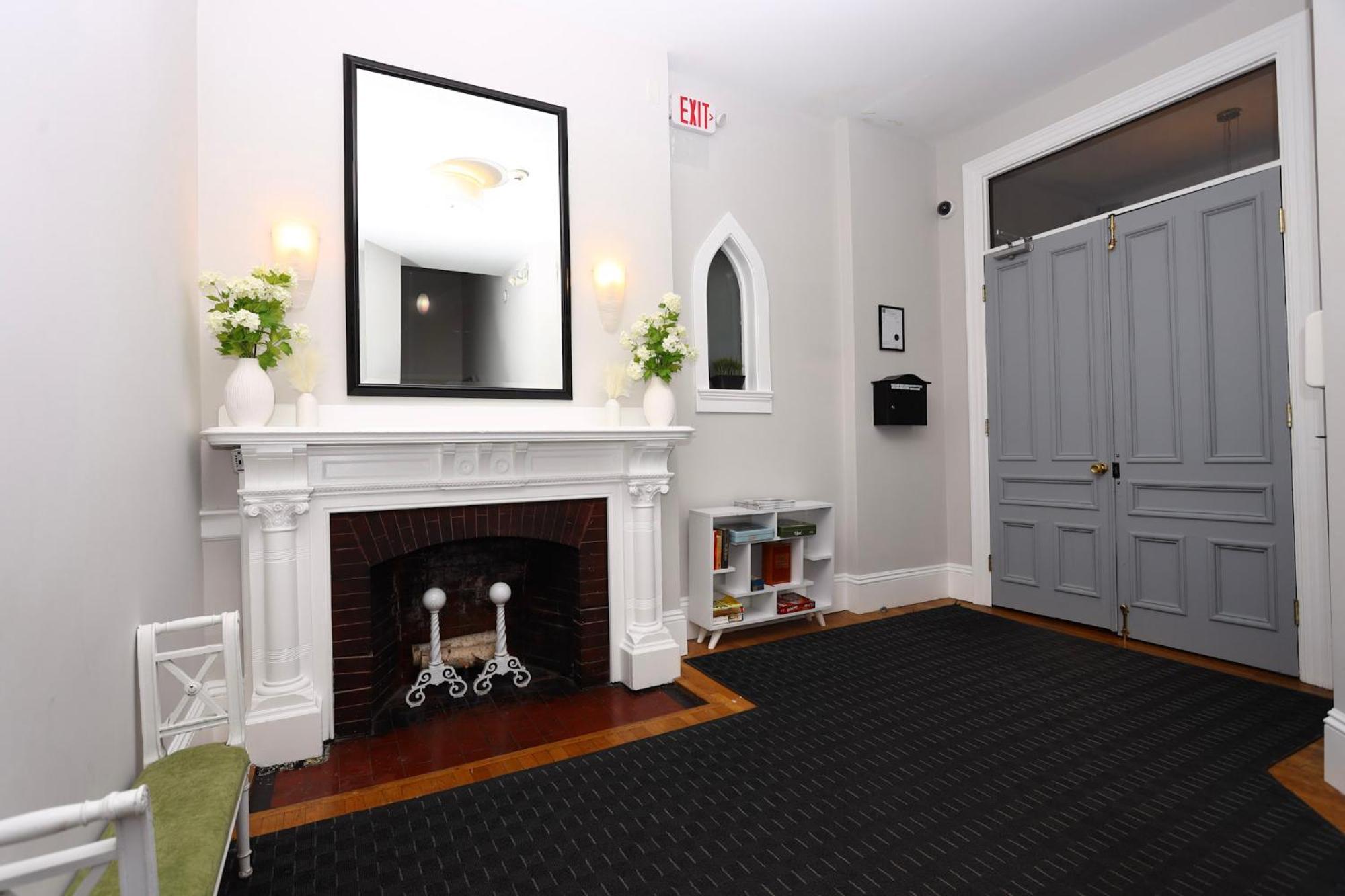 Stylish Newbury Street Studio, #11 波士顿 外观 照片