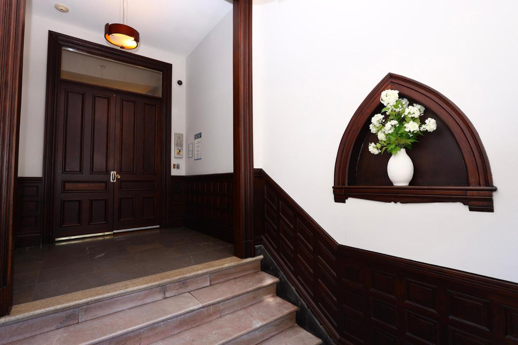 Stylish Newbury Street Studio, #11 波士顿 外观 照片